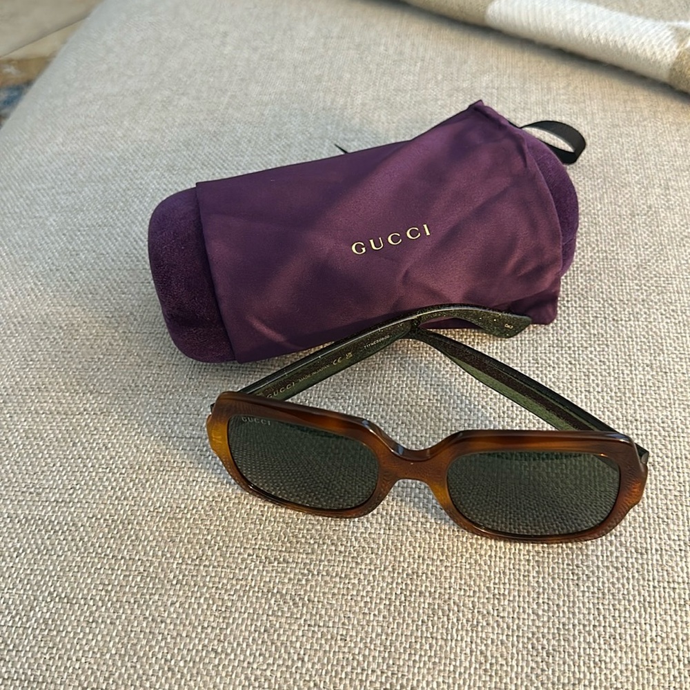 Gucci Oversized Women’s Sunglasses